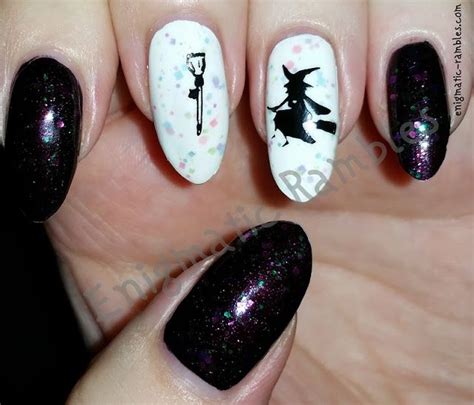 Dark and Glamorous: Enigmatic Witch Nails for the Nighttime Goddess